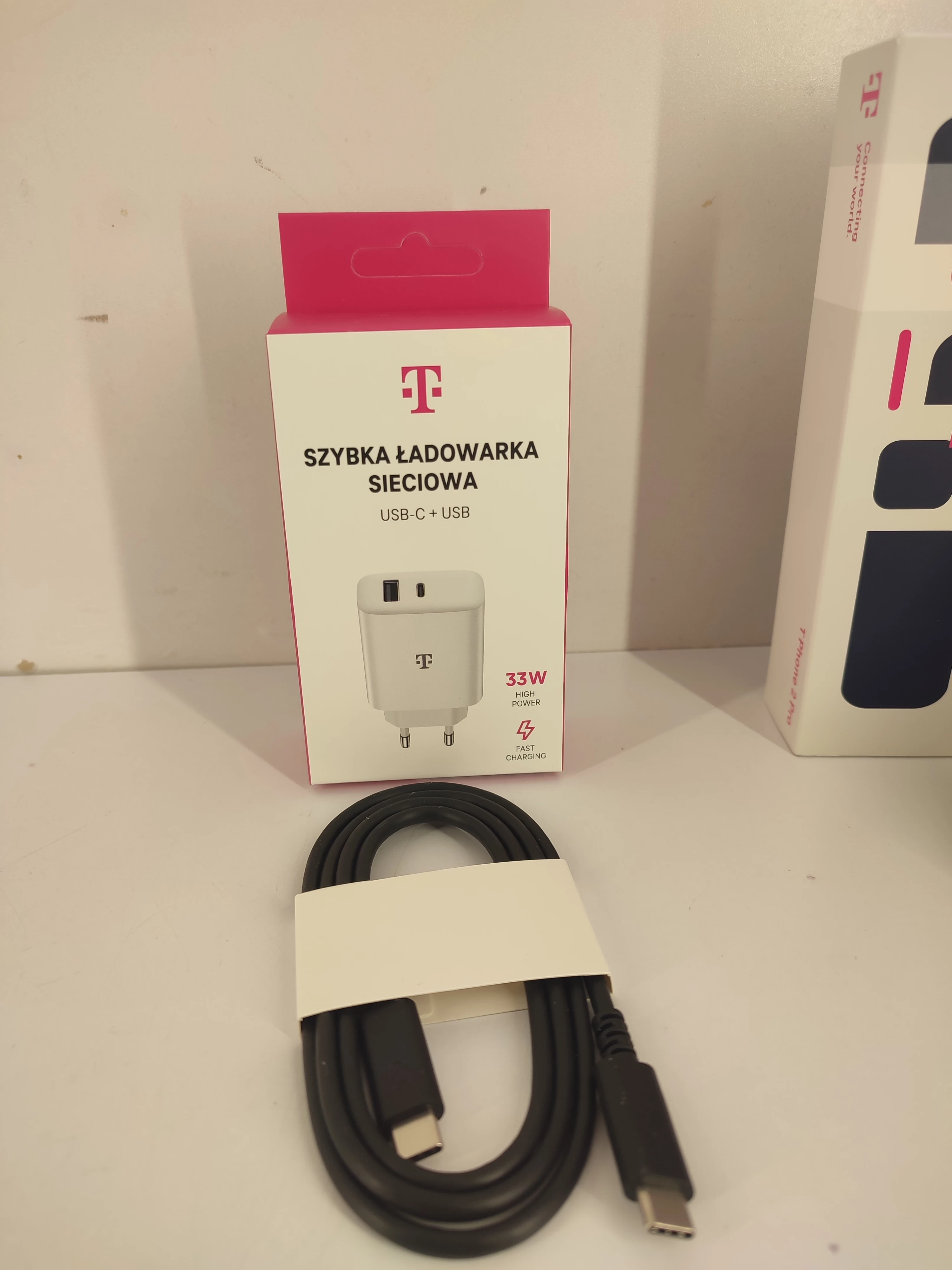 telefon-t-phone-2-pro-8-gb-256-gb-gratisy-ean-gtin-8594156953713