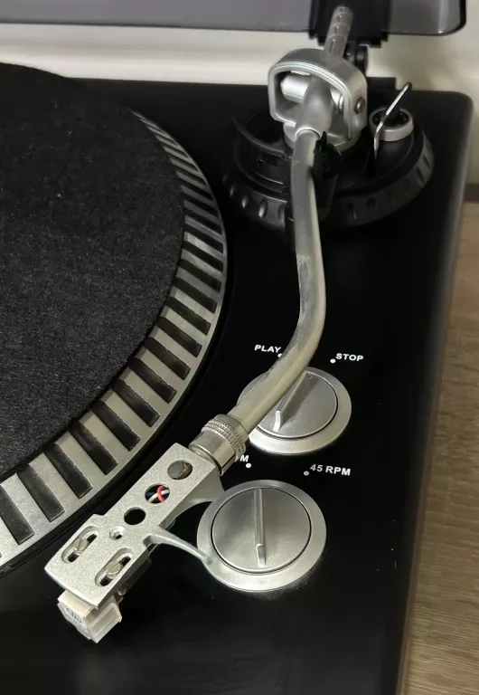 GRAMOFON KRUGER MATZ KM0517 TT-602