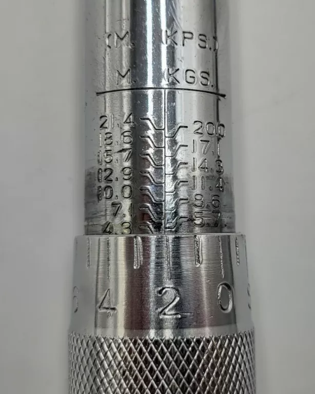 TAGRED KLUCZ DYNAMOMETRYCZNY 1/2 42-210NM TA4019 +NASADKI UDAROWE TA254