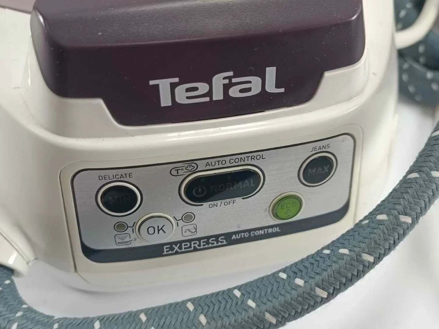 stacja-parowa-tefal-express-auto-control-gv7781-kod-producenta-gv7781