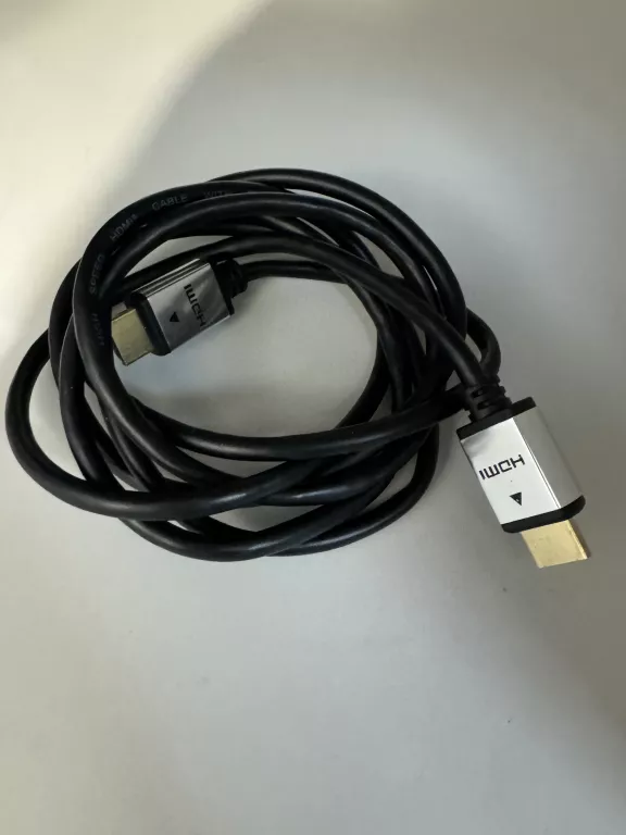 KONSOLA PS4 PRO 1TB (MODEL: CUH-7016B) CZARNA / 2 PADY / K. ZAS. / K. HDMI