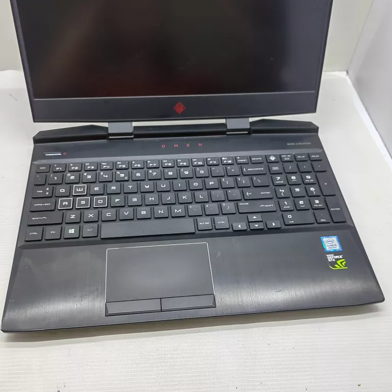 laptop-hp-omen-15-dc0005nw-przekatna-ekranu-156
