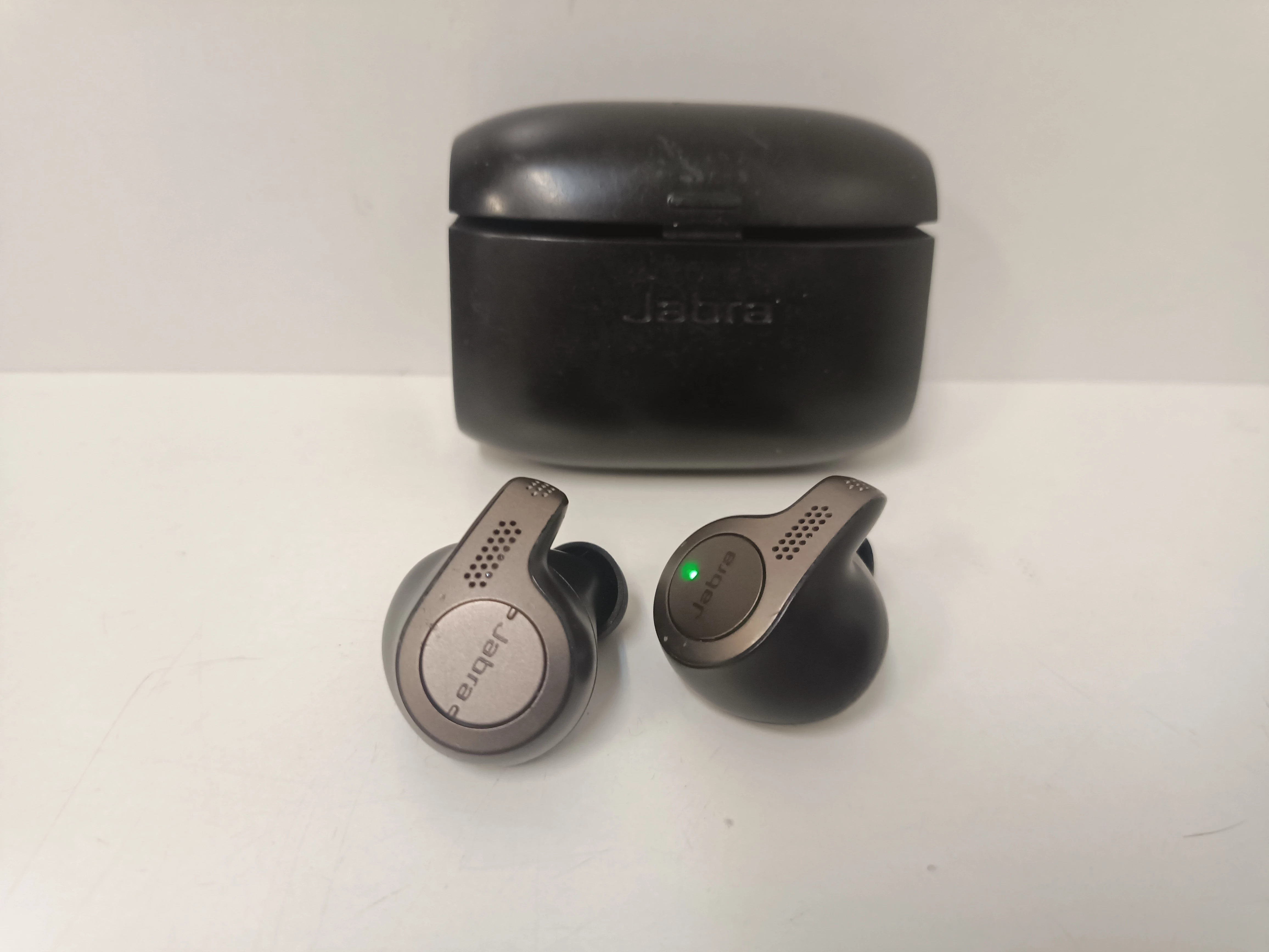 sluchawki-bluetooth-jabra-elite-65t-jagiellonska-14-sanok-tsc2-spj