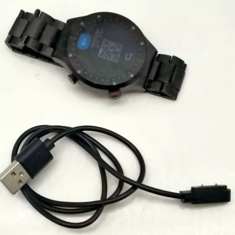 SMARTWATCH EQUIPMENT NAME QW33