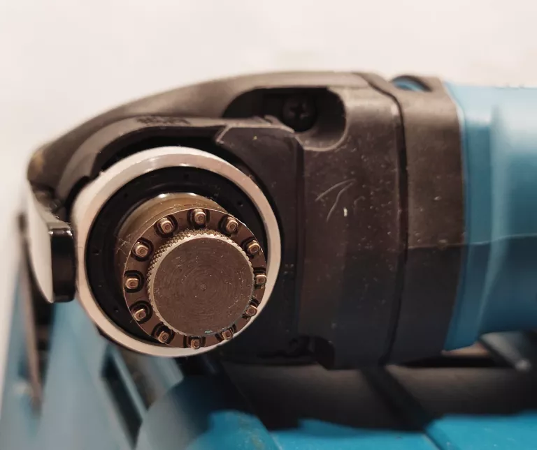 MAKITA TM3010 NARZĘDZIE WIELOFUNKCYJNE 320W 110V KOMPLET POWYSTAWOWY
