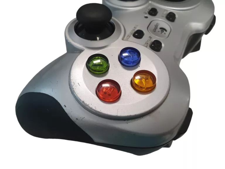 PAD BEZPRZEWODOWY LOGITECH F710