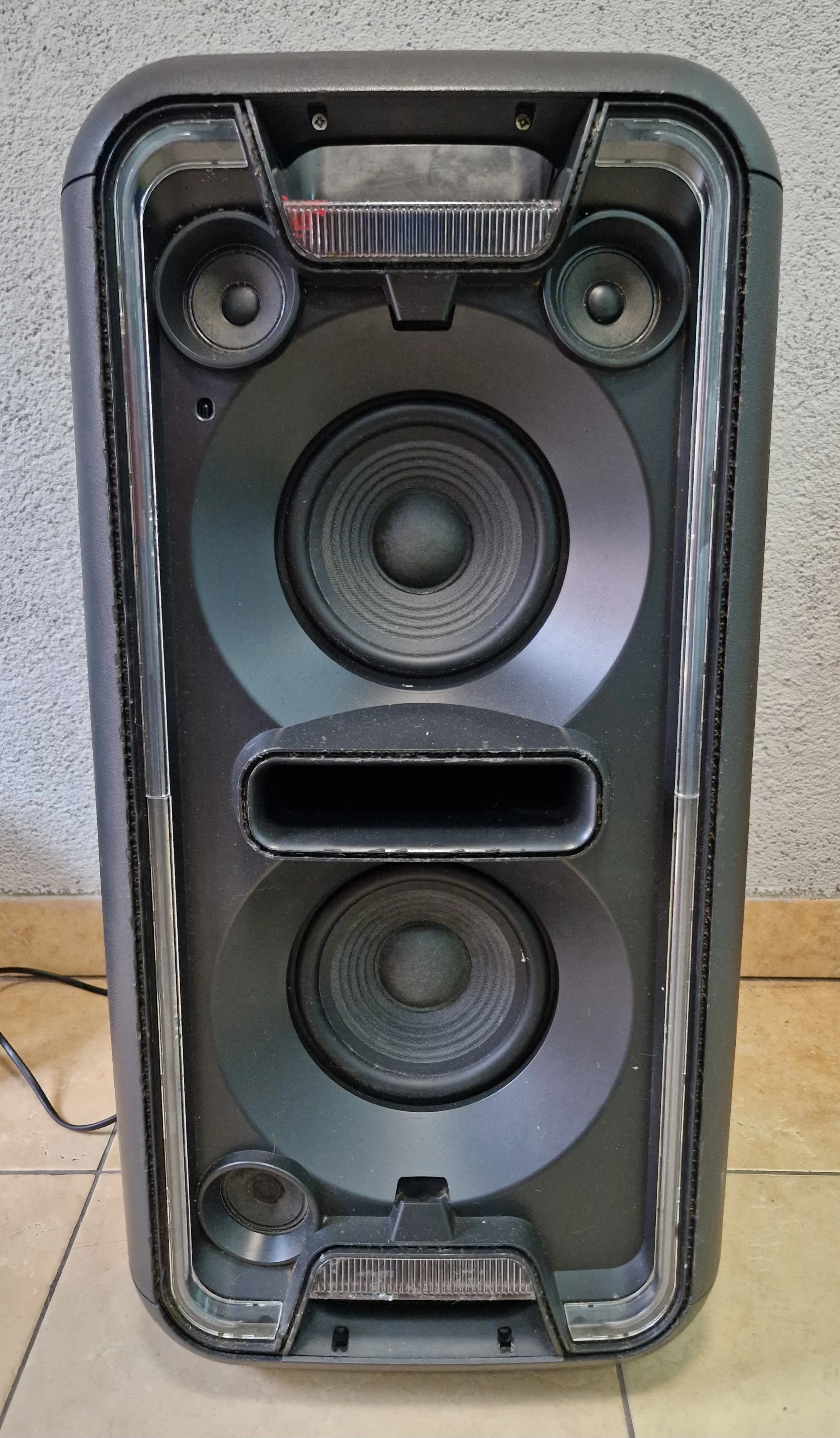 glosnik-sony-gtk-xb7-bez-pilota-stan-uzywany