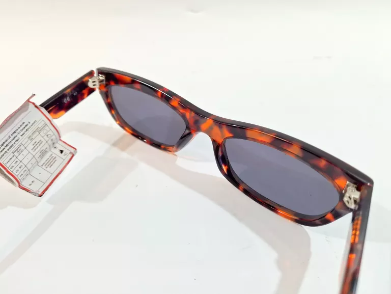 OKULARY PRZECIWSŁONECZNE KENDALL+KYLIE KK5054