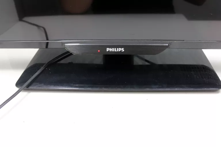TELEWIZOR PHILIPS 32PHH4309/88 Z PILOTEM