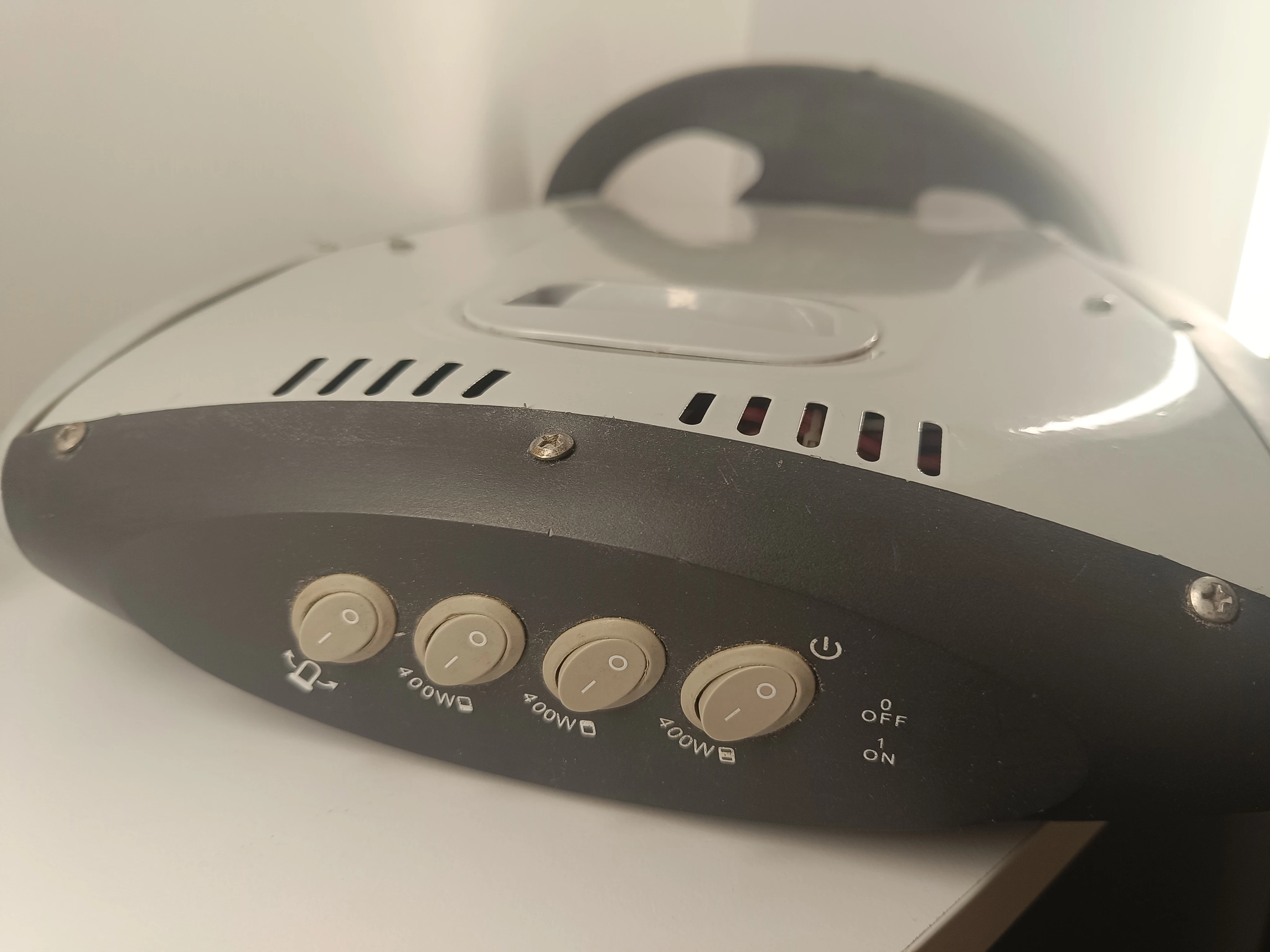 grzejnik-obrotowy-alaska-nie-grzeje-kolor-dominujacy-129357-3