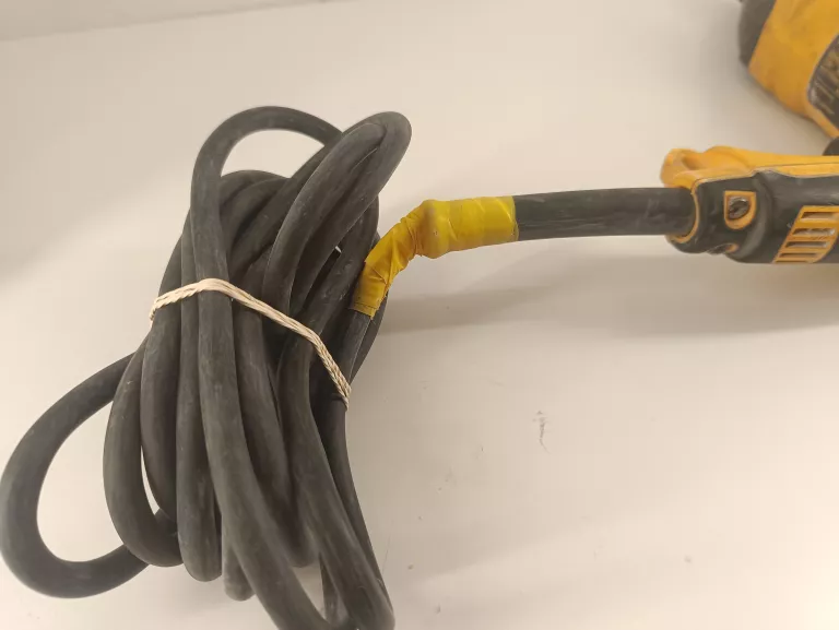 mlotowiertarka-dewalt-d25103-maksymalna-moc-68000