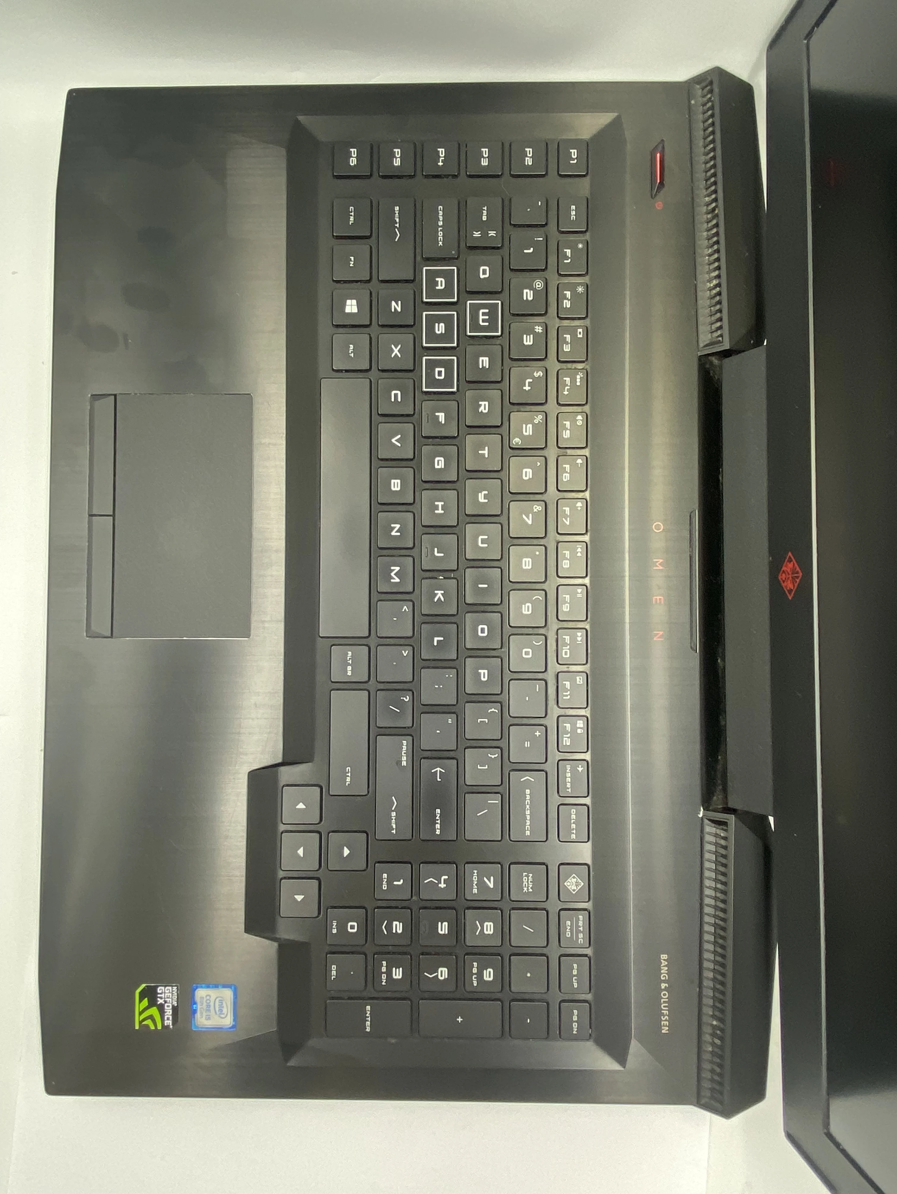 laptop-hp-omen-17-an103nw-i5-8300h-16-gb256-gb-ssdgeforce-gtx-1050-win-1-kod-producenta-17-an103nw