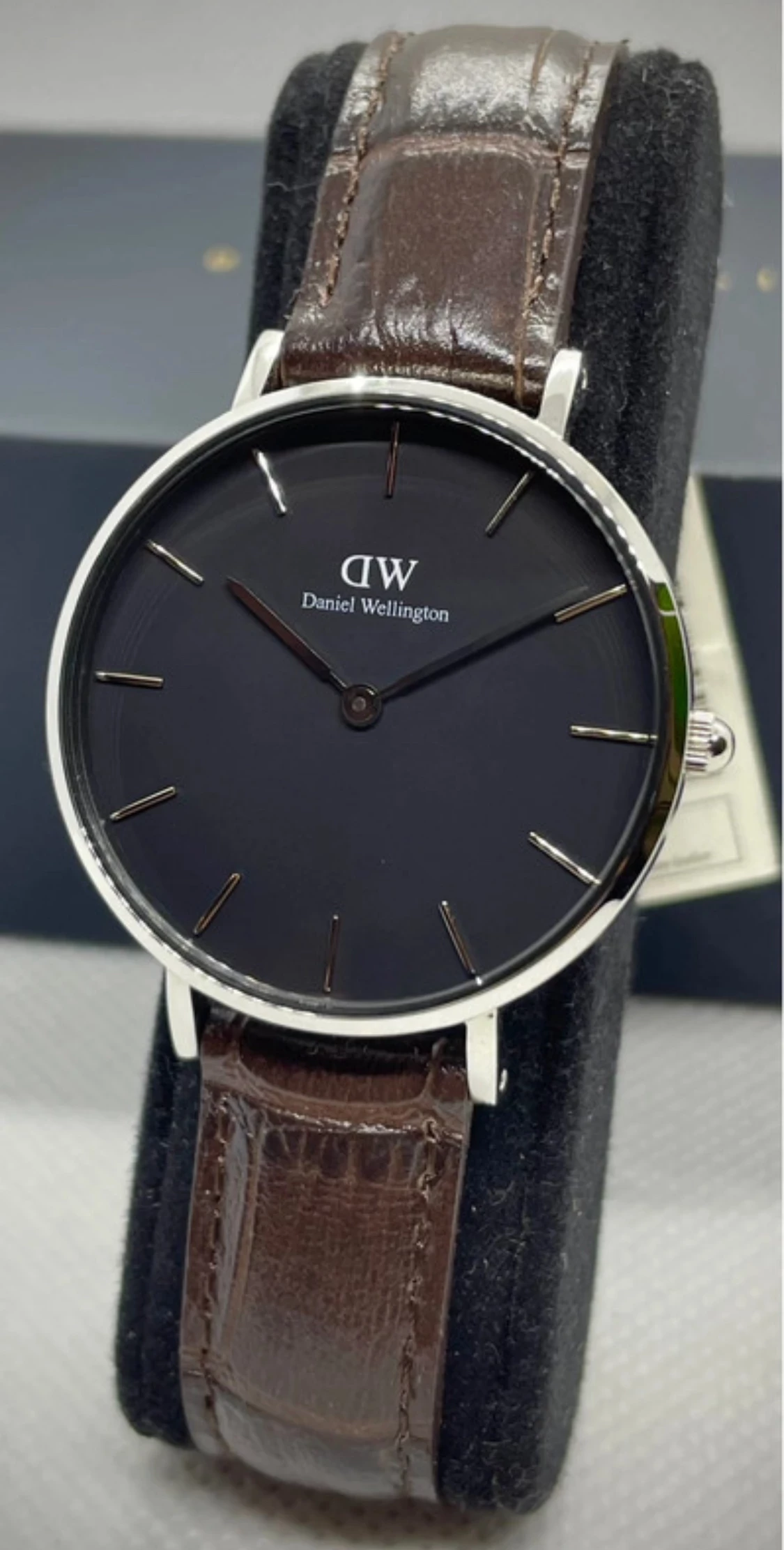 piekny-damski-zegarek-daniel-wellington-classic-petite-material-paska-129219-6