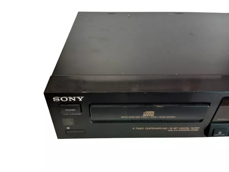 SONY ODTWARZACZ KOMPAKTOWY CD PLAYER CDP 590