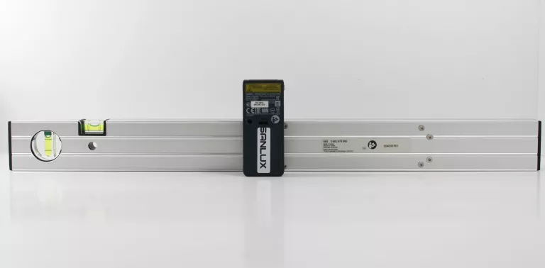 POZIOMICA BOSCH R60 + DALMIERZ BOSCH GLM 50 C