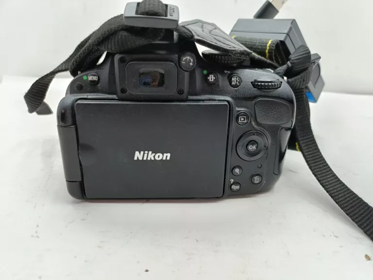 APARAT NIKON D5100 SAMO BODY + OBIEKTYW NIKON DX 18-55MM