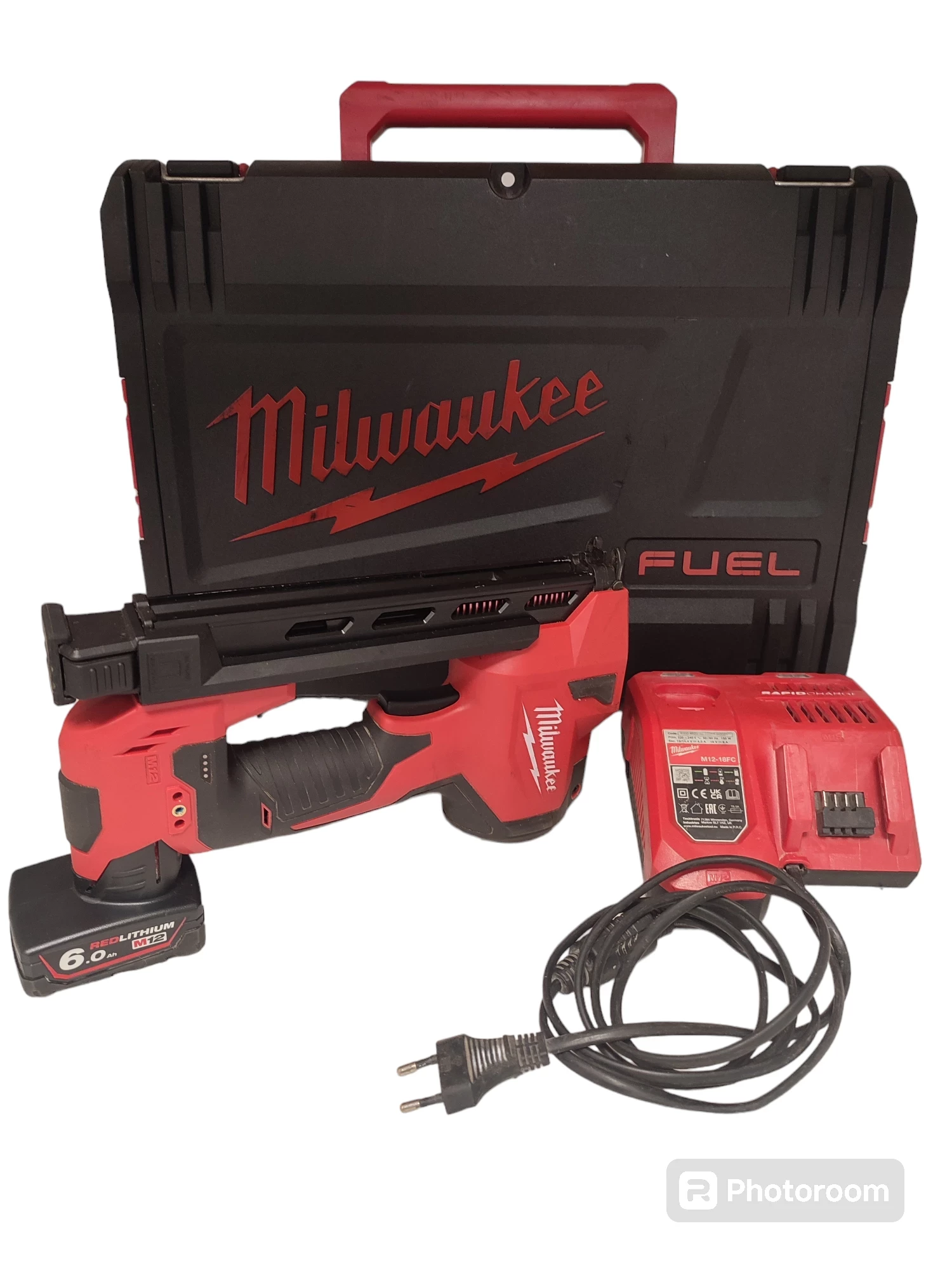 akumulatorowy-zszywacz-do-kabli-milwaukee-m12-bcst-komplet-walizka-dabrowskiego-30-strzegom-sj