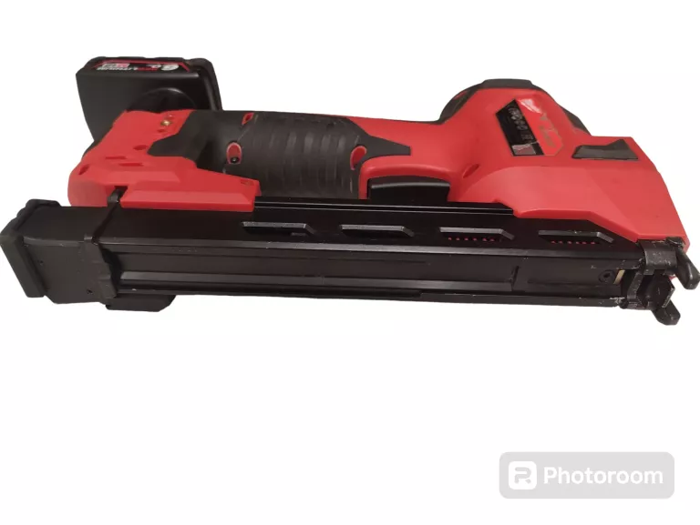 AKUMULATOROWY ZSZYWACZ DO KABLI MILWAUKEE M12 BCST KOMPLET WALIZKA