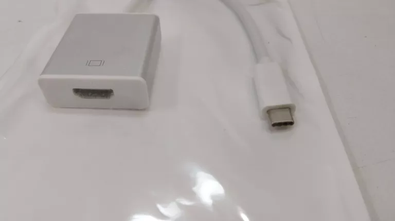 ADAPTER USB-C NA HDMI