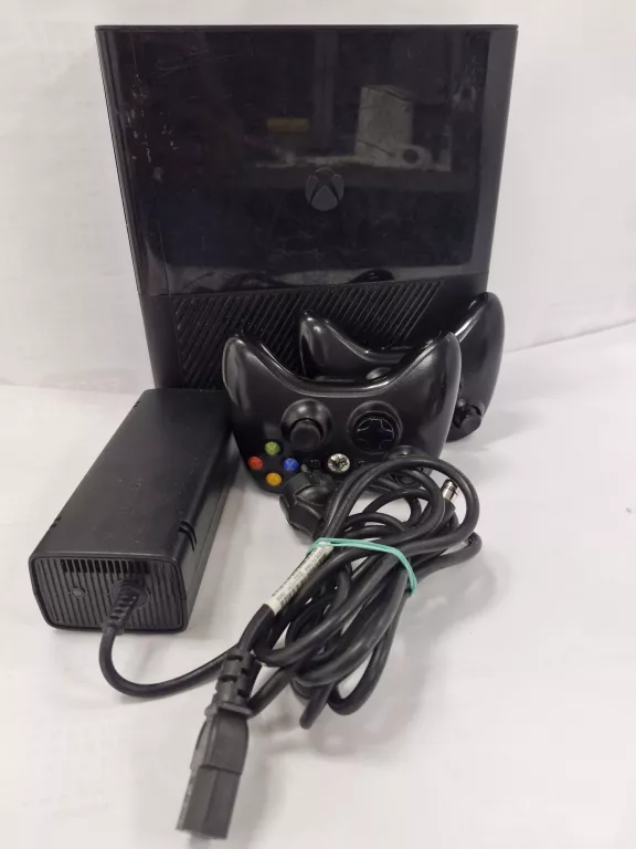 KONSOLA XBOX 360 - DYSK 320GB