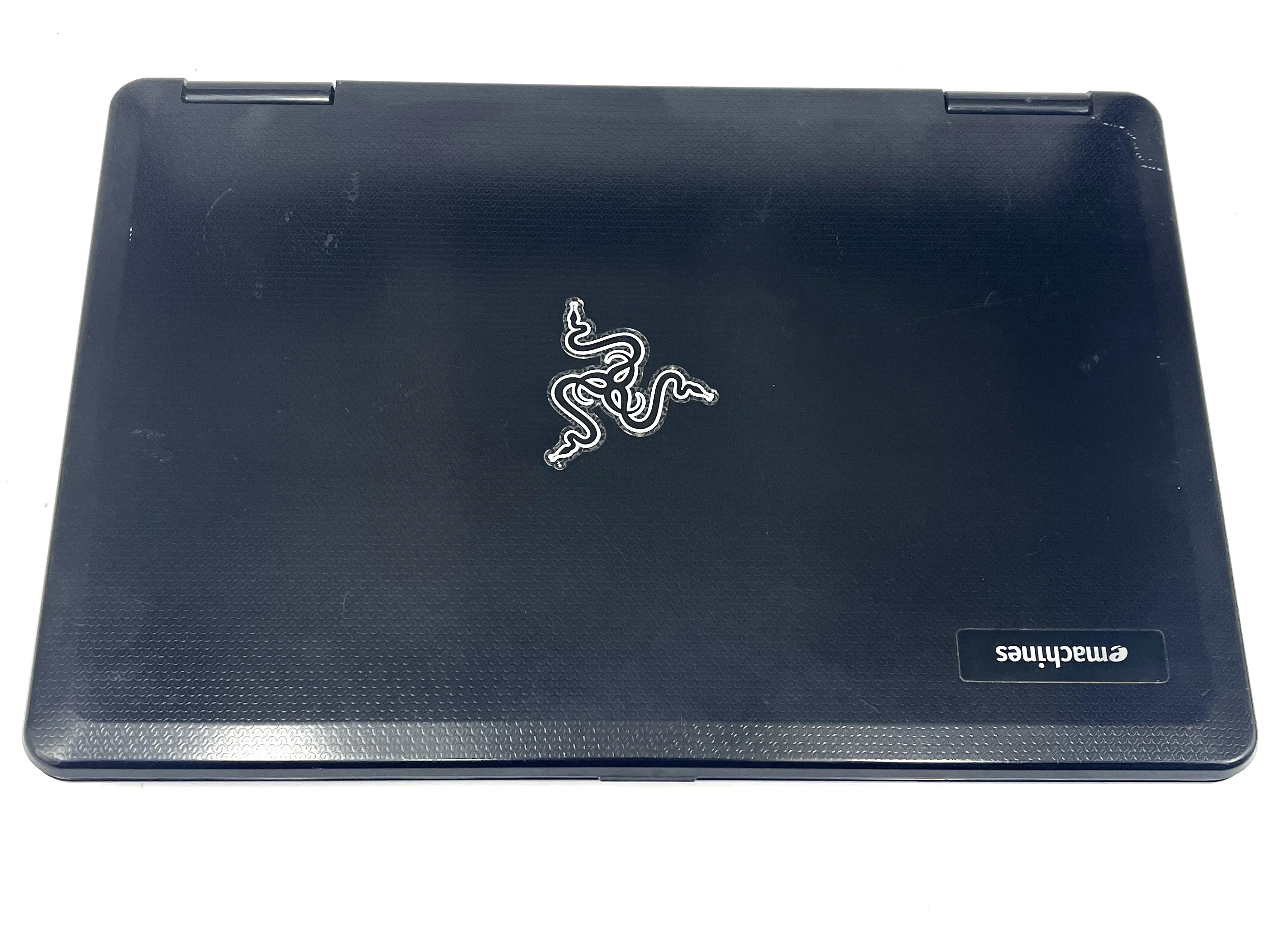 laptop-emachines-e525-przekatna-ekranu-153