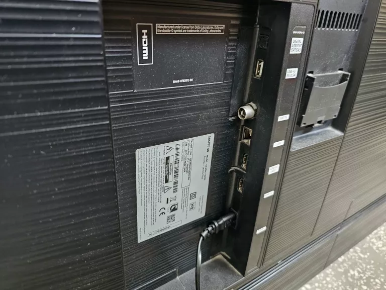 telewizor-samsung-ue55nu7022k-4k-uhd-dvb-t2-przekatna-ekranu-cale-55