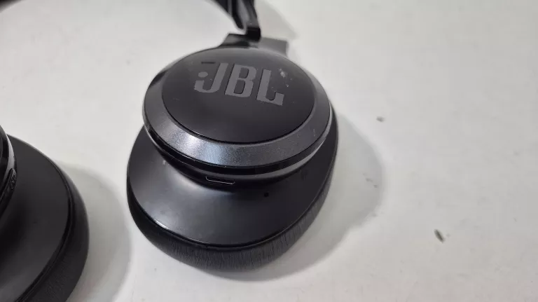 SŁUCHAWKI JBL 660NC