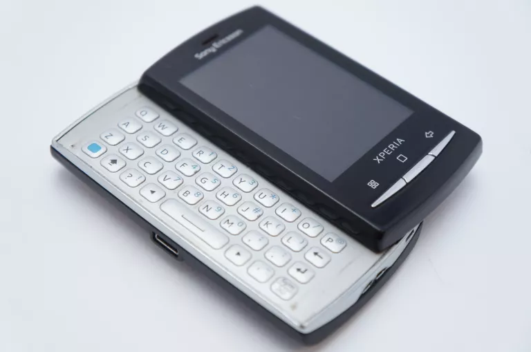 telefon-sony-ericsson-xperia-x10-mini-pro-stan-uszkodzony