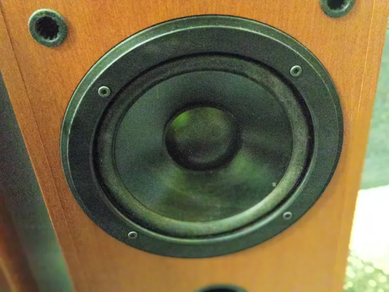 kolumny-yamaha-ns-50f-kod-producenta-ns-50f