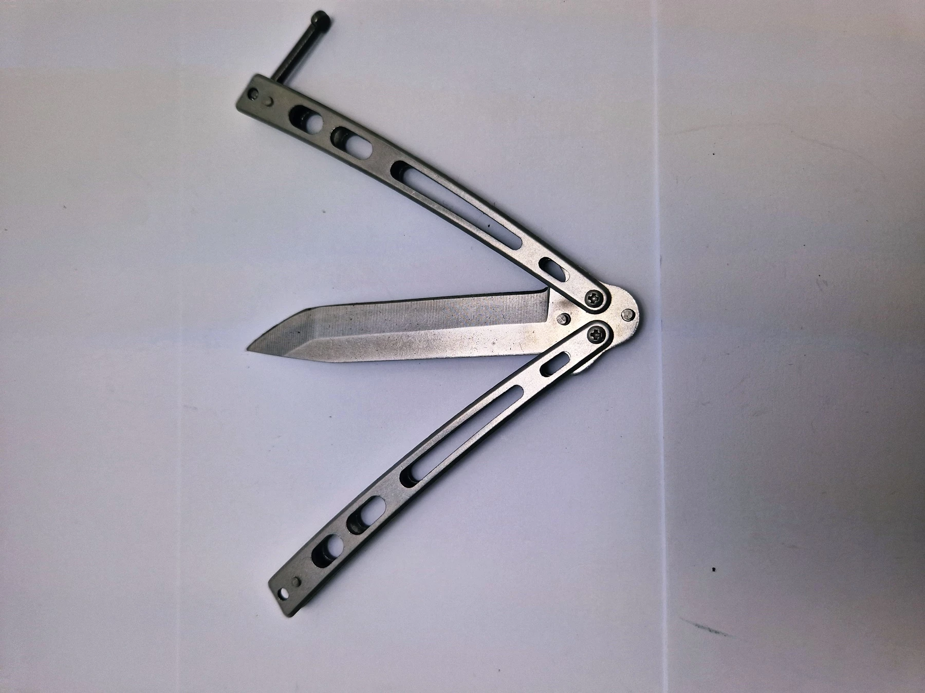 noz-motylek-n465c-stan-nowy