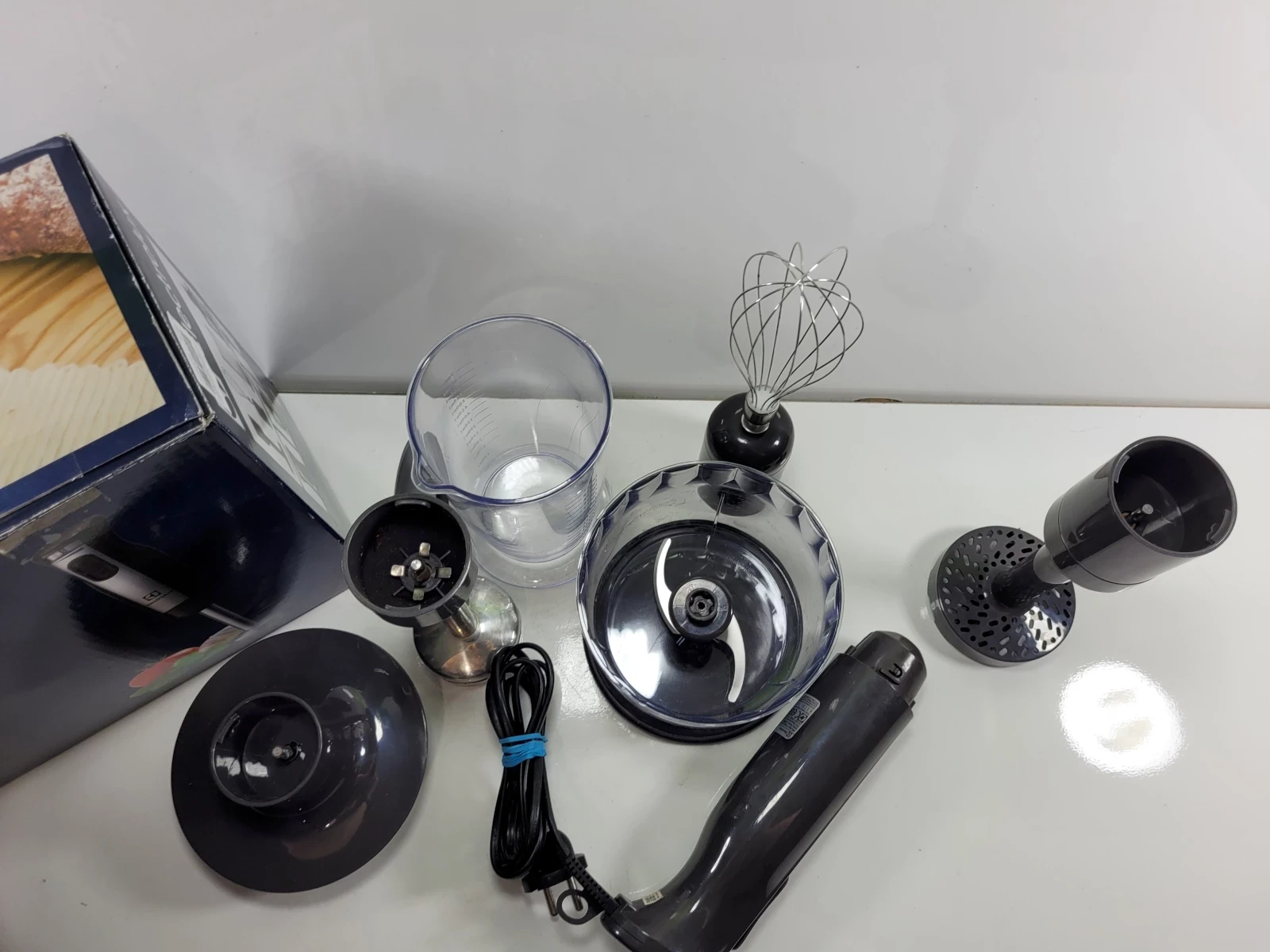 blender-reczny-electrolux-estm6500-stan-na-czesci