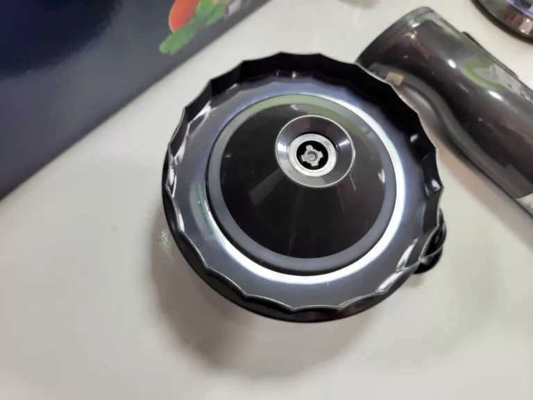 blender-reczny-electrolux-estm6500-model-e4hb1-6gg