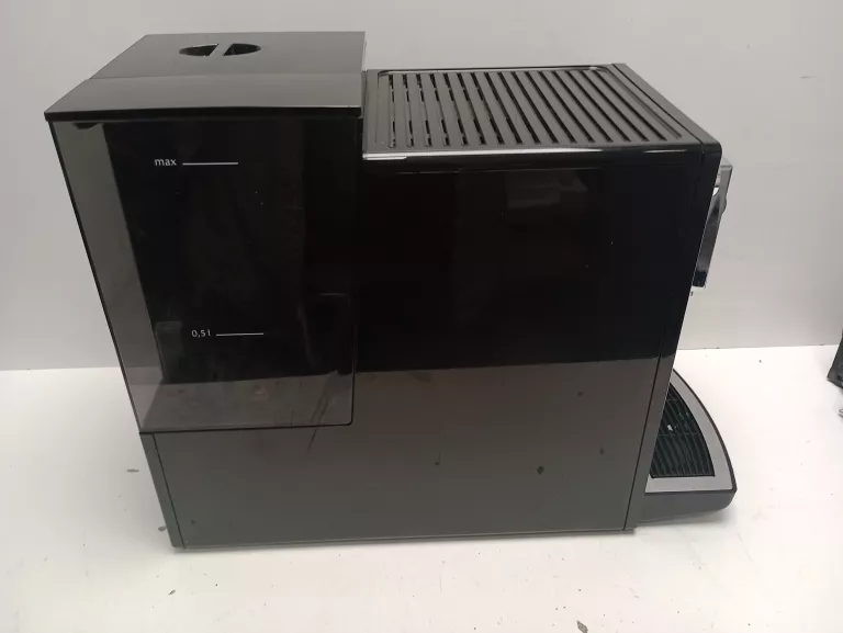 AUTOMATYCZNY EKSPRES CIŚNIENIOWY MELITTA AVANZA PLUS F27/0-103 1400 W S.60