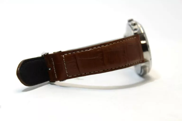 zegarek-meski-lorus-ym62-x166-ksztalt-koperty-okragla