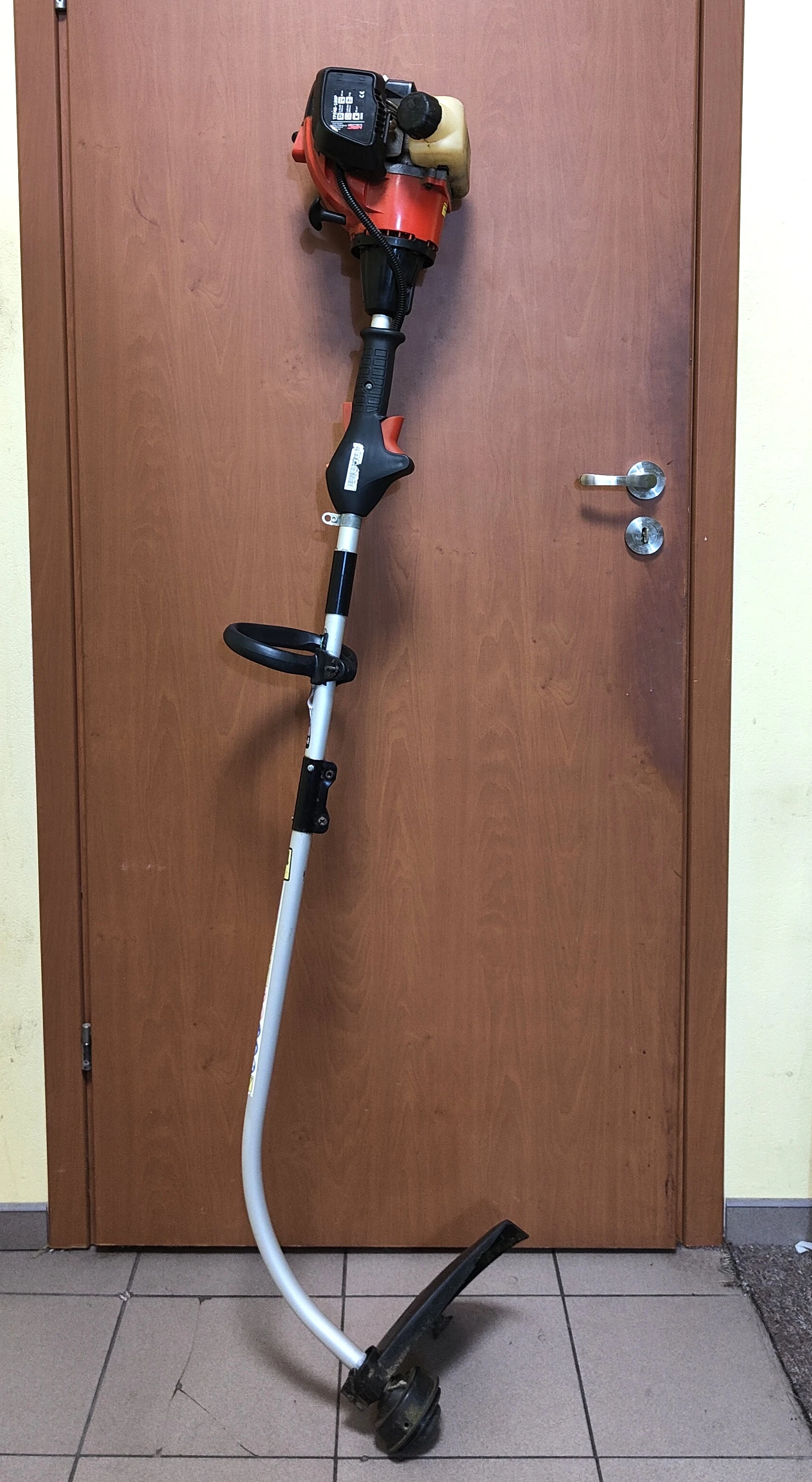 podkaszarka-spalinowa-nac-tp248-10sp-product-id-a352db34-1d9a-41d6-81fd-9552aeee56f9