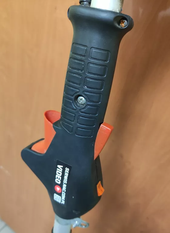 PODKASZARKA SPALINOWA NAC TP248-10SP
