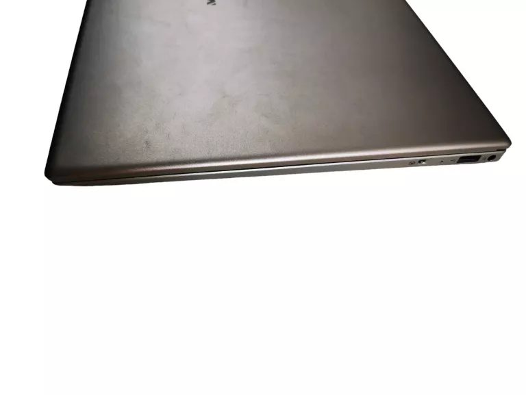 LAPTOP MEDION AKOYA MD63690 8/256GB IINTEL I5