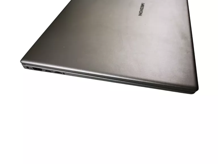 LAPTOP MEDION AKOYA MD63690 8/256GB IINTEL I5