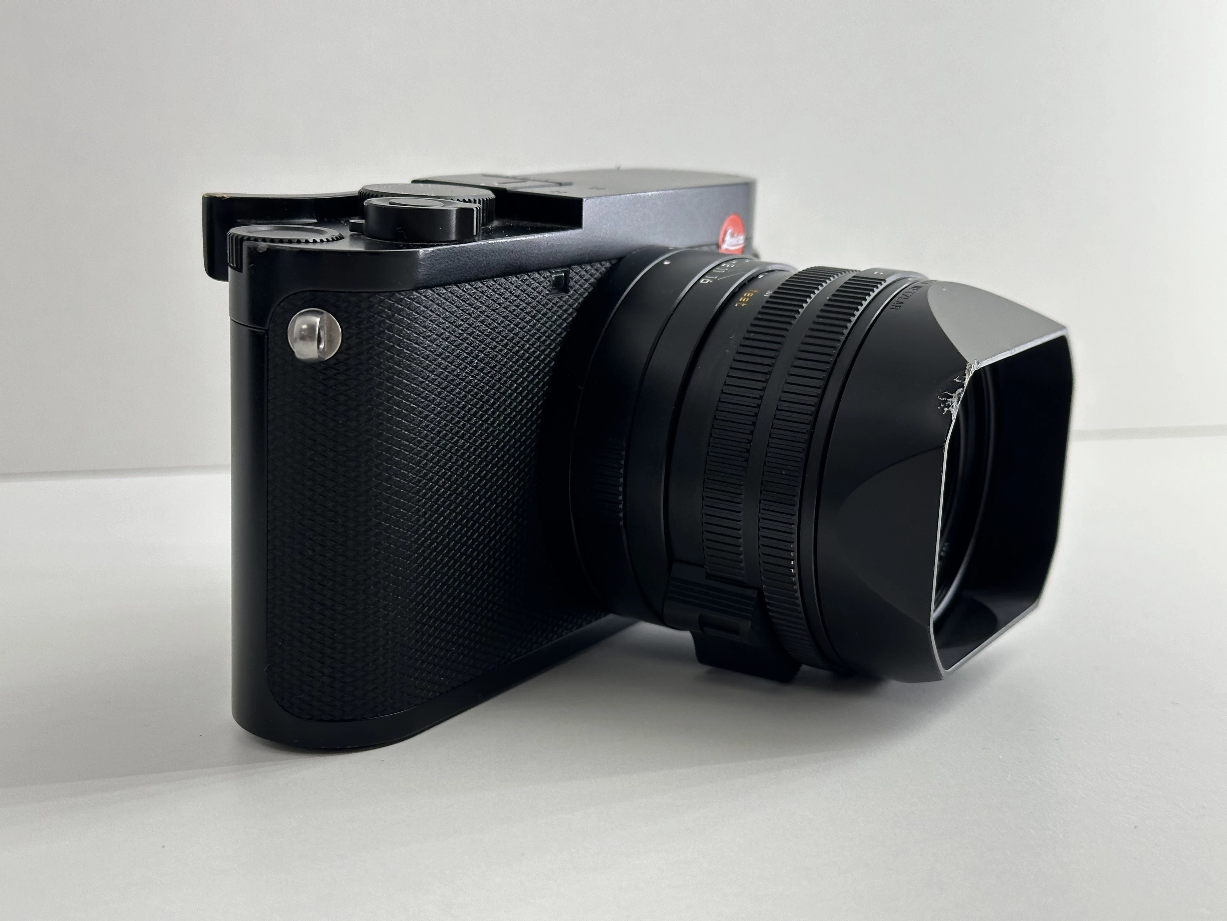 aparat-cyfrowy-leica-q2-czarny-ean-gtin-4022243190504