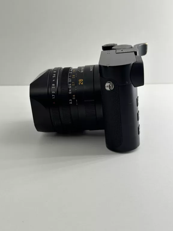 aparat-cyfrowy-leica-q2-czarny-zoom-optyczny-0