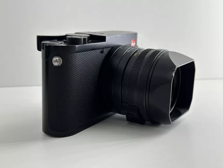 aparat-cyfrowy-leica-q2-czarny-ean-gtin-4022243190504