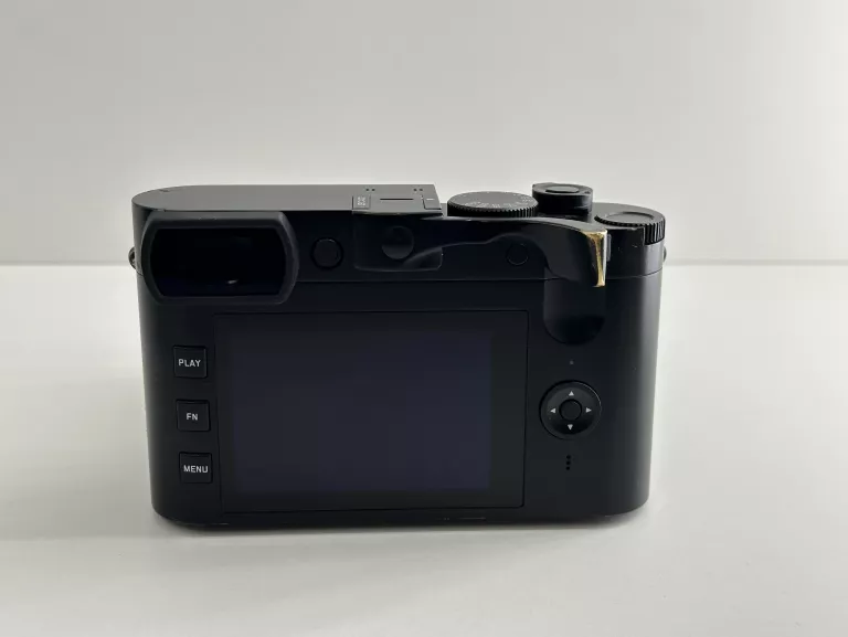 aparat-cyfrowy-leica-q2-czarny-stabilizacja-optyczna-obiektywu