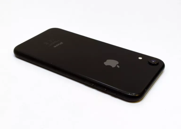 telefon-iphone-xr-64gb-77-a2105-system-operacyjny-ios