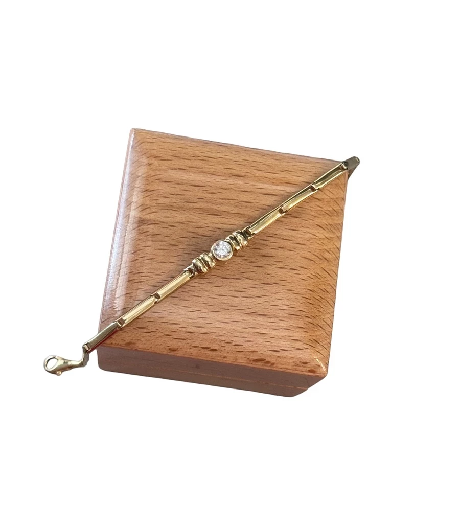 piekna-zlota-bransoletka-marka-226434-315782