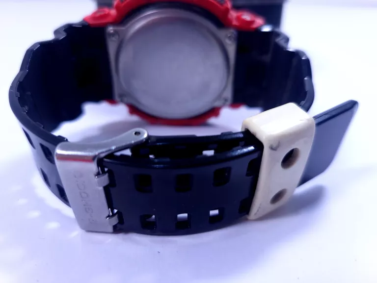 ZEGAREK CASIO G-SHOCK GA-110RD