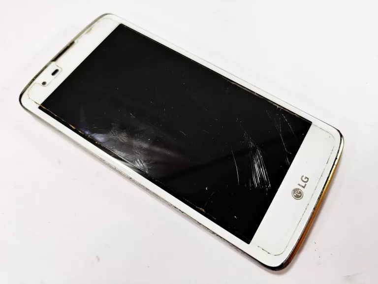 SMARTFON LG K8 LTE 1,5 GB / 16 GB 4G (LTE) BIAŁY ŚREDNI STAN