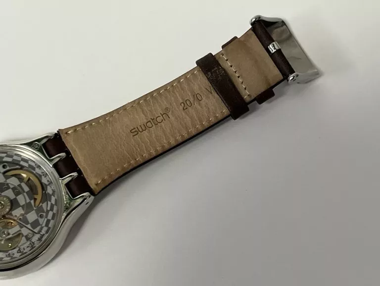 ZEGAREK SWATCH YIS400