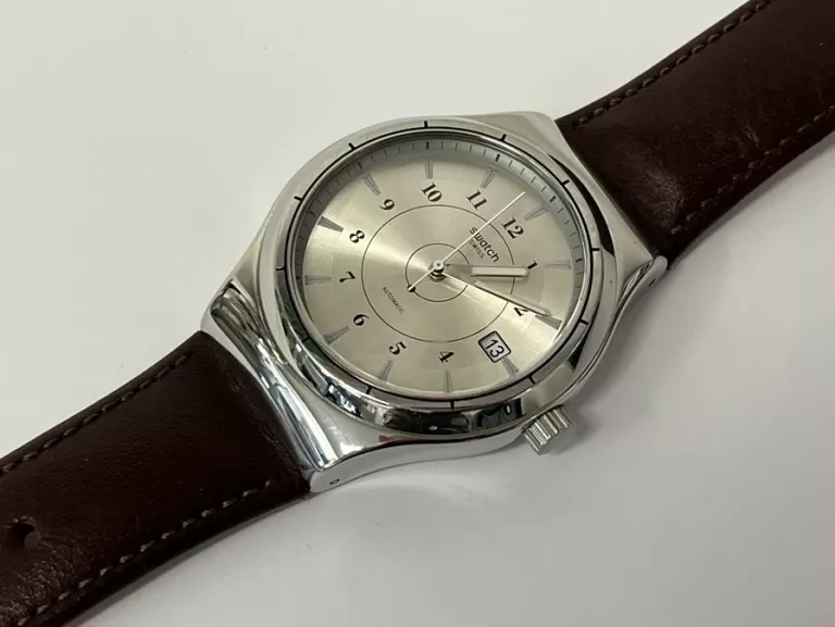 ZEGAREK SWATCH YIS400