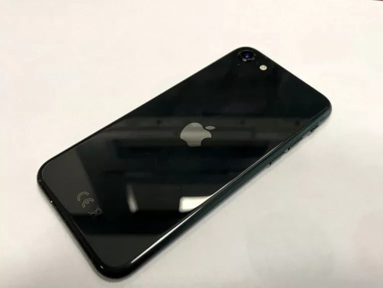 SMARTFON APPLE IPHONE SE (2020) 3 GB / 64 GB 4G (LTE) CZARNY