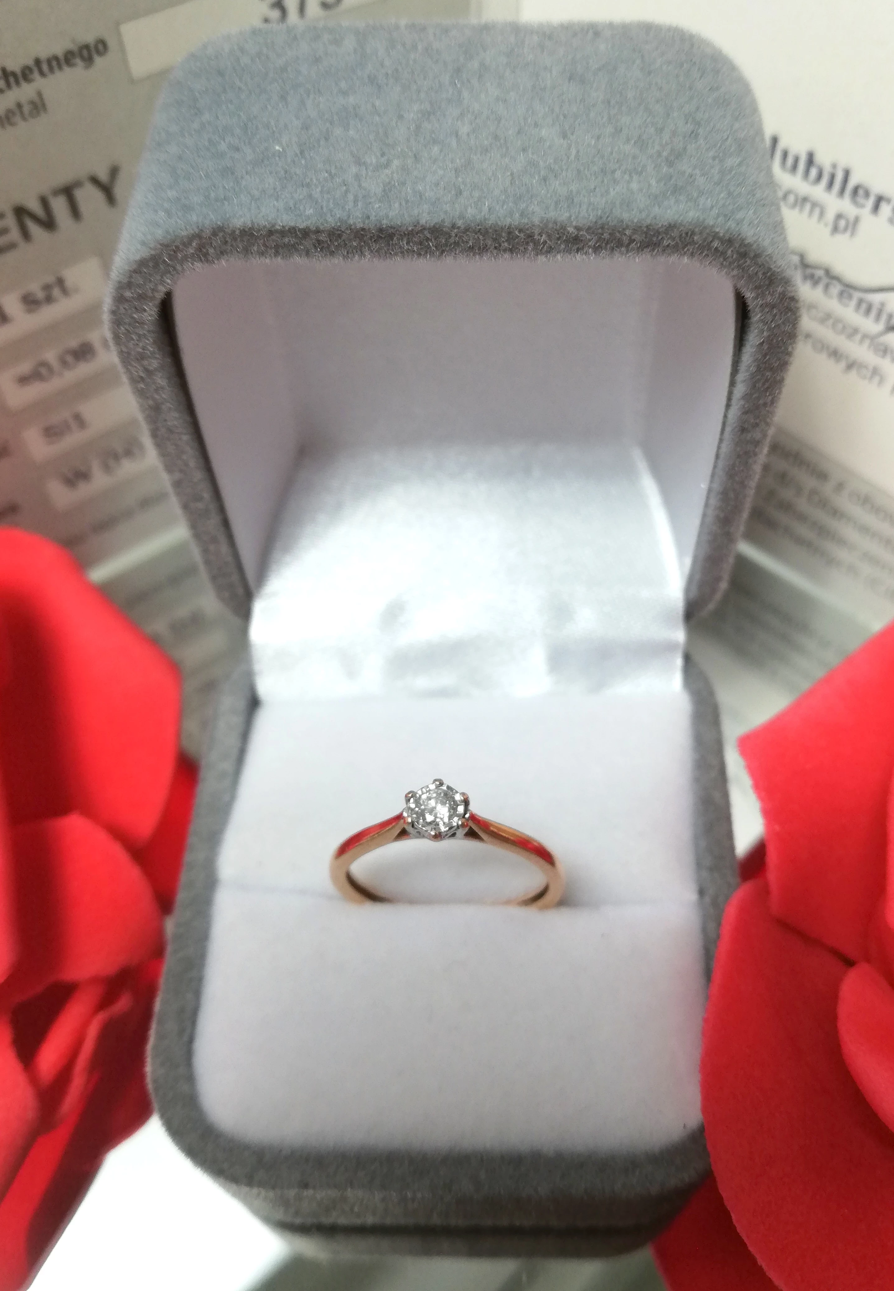 zloty-pierscionek-rozowe-zloto-z-brylantem-375122-ean-gtin-3612030190315